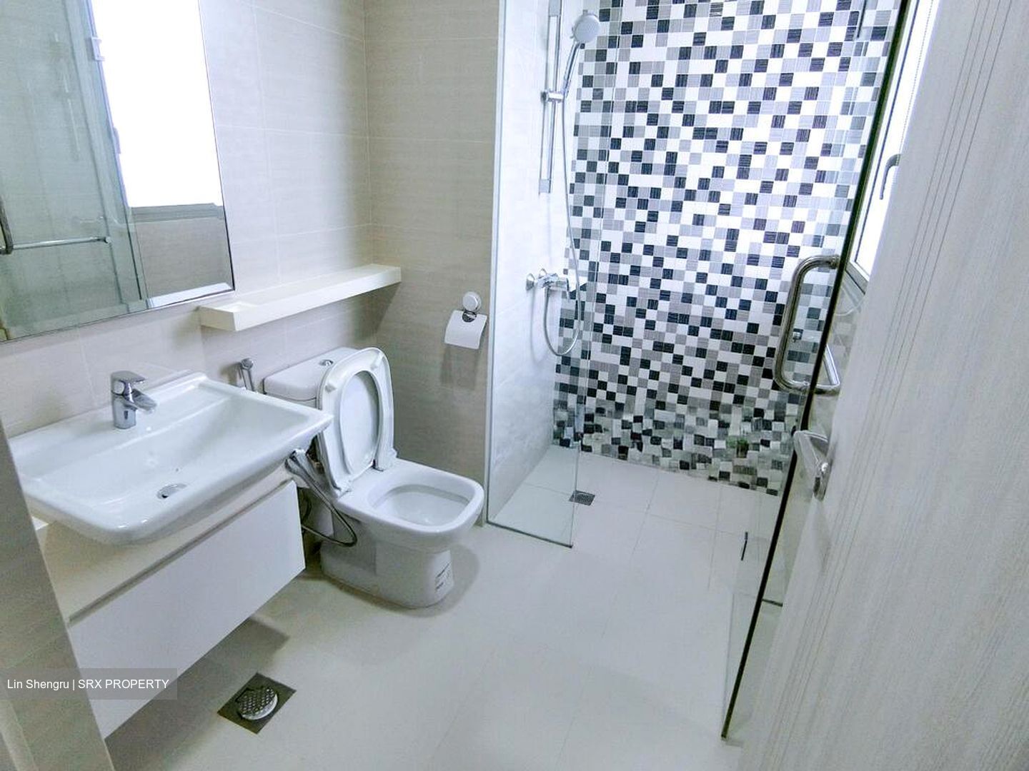 Sea Esta (D18), Condominium #504635591